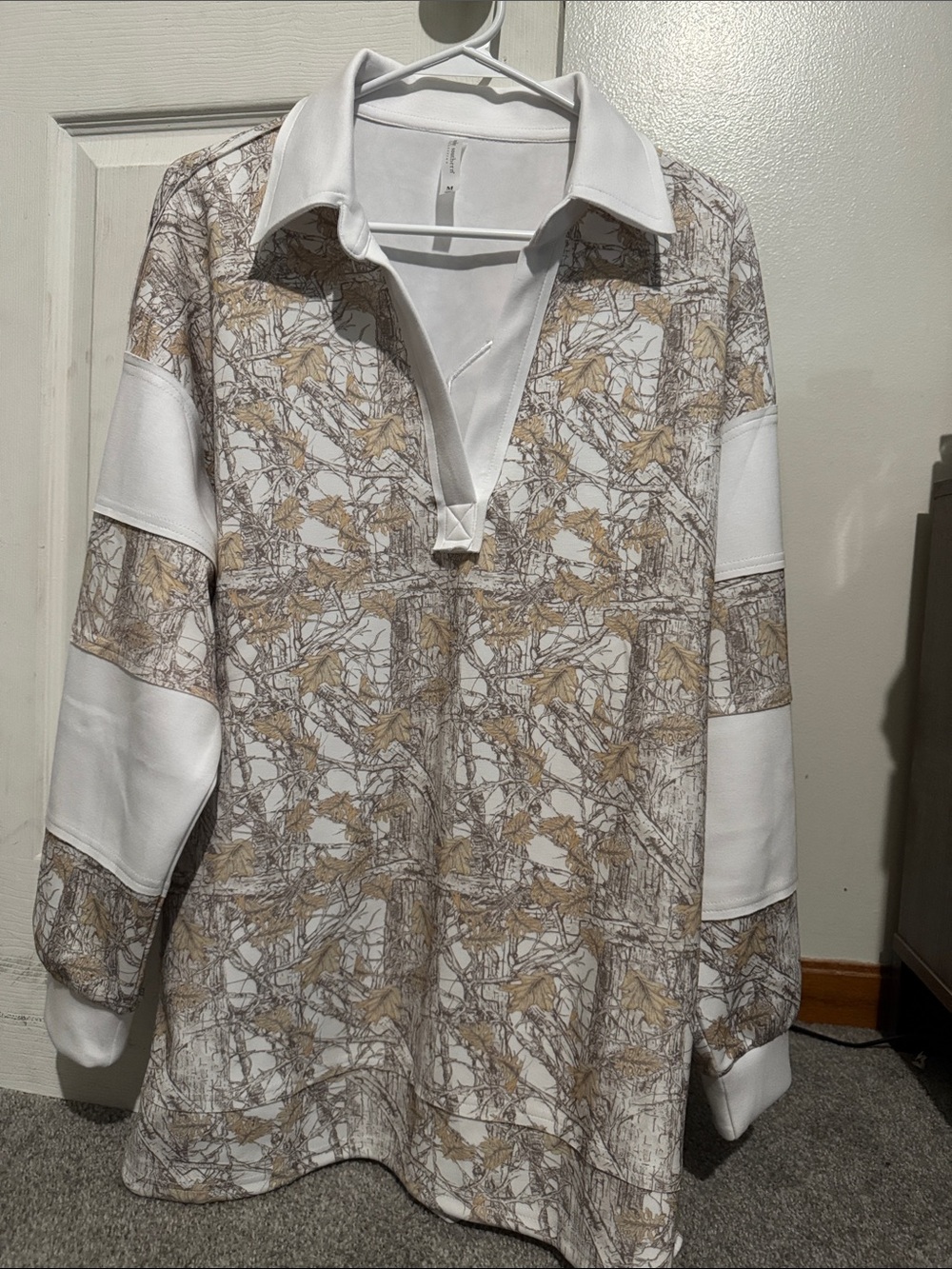 White & Tan Long-Sleeve Lightweight  Shirt